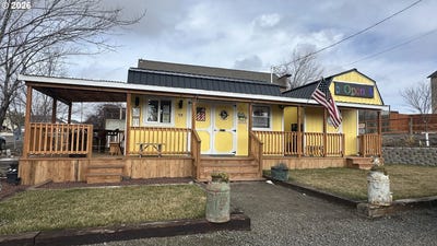 /international/us/112-n-oregon-condon-or-110105835889/