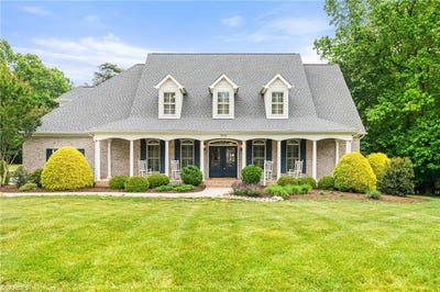 /international/us/7572-haw-meadows-drive-kernersville-nc-110107877332/