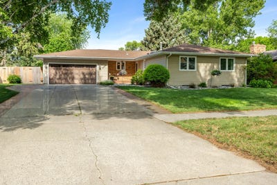 /international/us/3308-elm-street-n-fargo-nd-110109111435/
