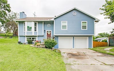 /international/us/504-dogwood-drive-knob-noster-mo-110108408355/