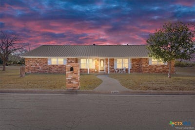 /international/us/100-sunny-lane-gatesville-tx-110101940800/