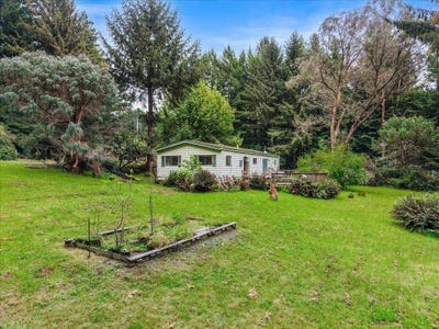 /international/us/875-aldergrove-road-arcata-ca-110108174295/
