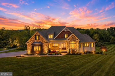 /international/us/271-cornelius-grove-road-martinsburg-wv-110108378985/
