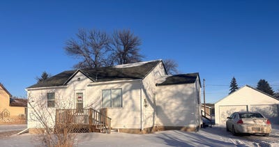 /international/us/1303-park-ave-ne-cooperstown-nd-110105258735/