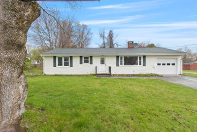 /international/us/50-loring-avenue-auburn-me-110107845096/
