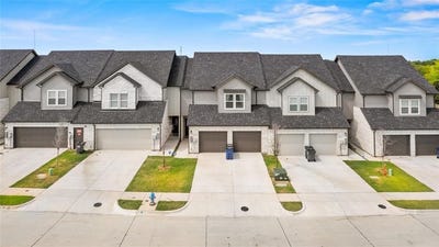 /international/us/1009-debby-court-wylie-tx-110120499657/