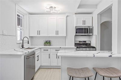 /international/us/1588-lincoln-pl-brooklyn-ny-110098983480/