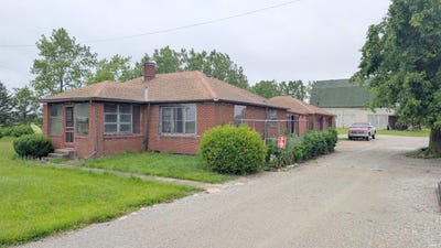/international/us/1637-w-us-224-uniondale-in-110108961799/