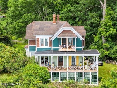 /international/us/24-holman-hill-road-hague-ny-110100587551/?lang=zh-tw