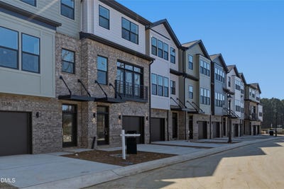/international/us/1141-booth-park-boulevard-chapel-hill-nc-110106762405/