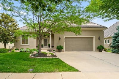 /international/us/9917-fountain-circle-lenexa-ks-110100481154/