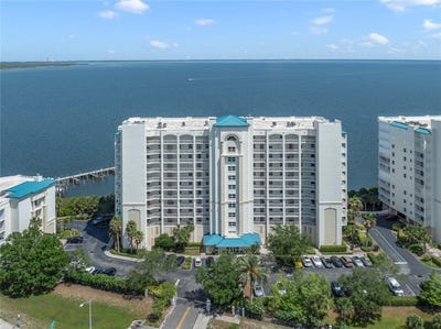 /international/us/3-indian-river-avenue-titusville-fl-110099578609/