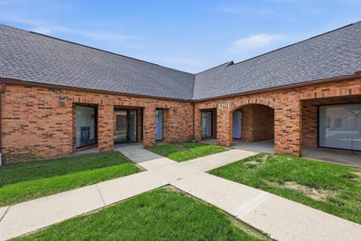 /international/us/1291-worthington-woods-boulevard-worthington-oh-110106771041/