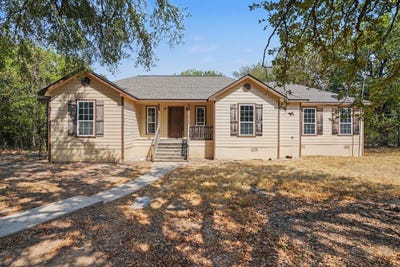/international/us/2821-state-highway-101-bridgeport-tx-110120015287/