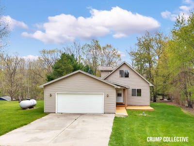 /international/us/9129-lakeside-drive-perrinton-mi-110107820800/