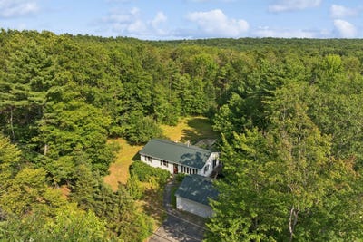 /international/us/205-river-road-bowdoinham-me-110101429487/