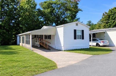 /international/us/141-lancaster-road-lot-8-gorham-nh-110110280481/