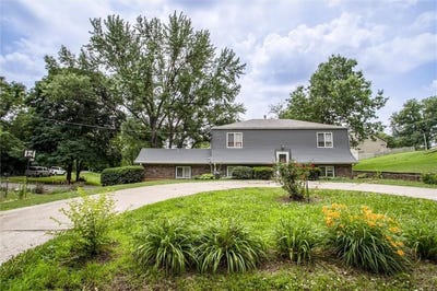 /international/us/9251-liggett-road-kansas-city-ks-110108549545/