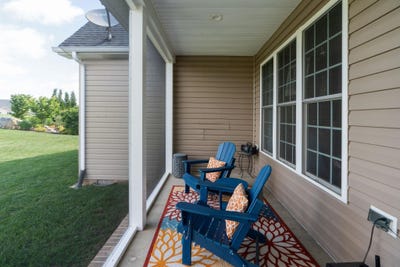 /international/us/193-locust-grove-ln-stuarts-draft-va-110100307831/