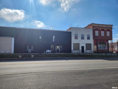 /international/us/105-e-franklin-street-sesser-il-110097060618/?lang=zh-tw