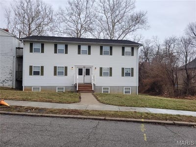 /international/us/2705-college-avenue-alton-il-110106841418/