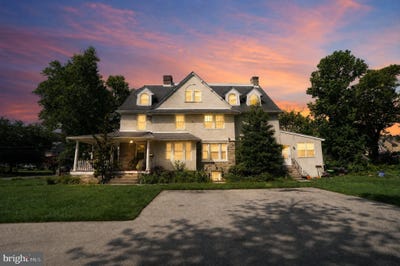 /international/us/103-lincoln-yeadon-pa-110119323870/