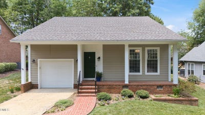 /international/us/6-willow-oak-street-elon-nc-110104032313/