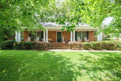 /international/us/360-s-brady-avenue-newton-nc-110100508165/