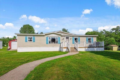 /international/us/107-crestwood-lane-greenville-nh-110100423505/