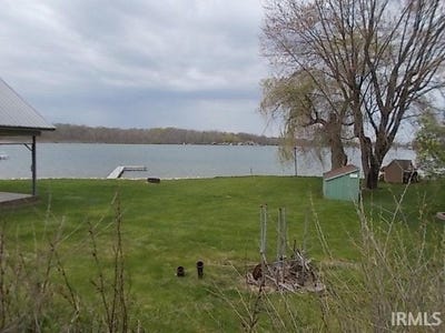 /international/us/080-e-atwood-lake-wolcottville-in-110106039810/