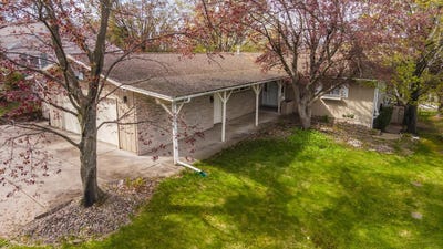 /international/us/1235-elm-street-wausau-wi-110107983371/