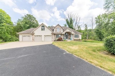 /international/us/4695-powell-drive-mount-pleasant-mi-110100835689/
