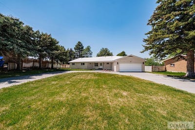 /international/us/330-s-4th-e-rexburg-id-110108129496/