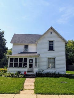 /international/us/408-w-howard-durand-il-110101049517/