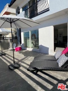 /international/us/2609-ocean-front-walk-venice-ca-110101210797/