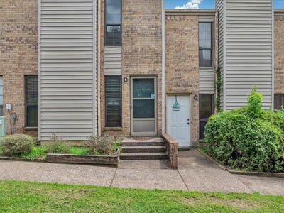 /international/us/3230-pearl-street-nacogdoches-tx-110108879740/