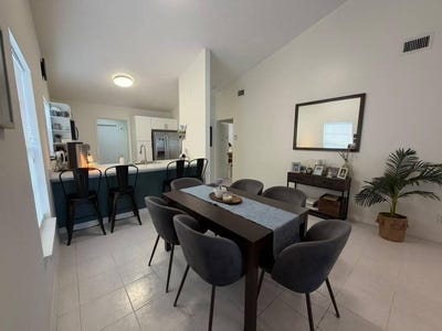 /international/us/1437-royal-forest-court-west-palm-beach-fl-110120043701/