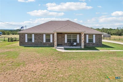 /international/us/242-county-road-3150-kempner-tx-110101448469/