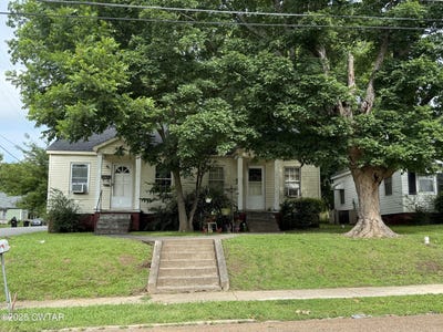 /international/us/117-119-s-17th-avenue-humboldt-tn-110100268339/