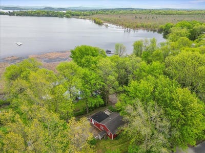 /international/us/9-marsh-lane-colchester-vt-110098825700/?lang=en