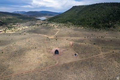 /international/us/15674-e-18800-n-gadson-draw-vernal-ut-110101093601/