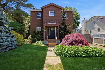 /international/us/100-elm-street-islip-ny-110109584842/
