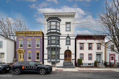 /international/us/318-1st-street-troy-ny-110107060896/