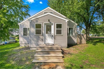 /international/us/109-main-street-e-spring-hill-mn-110107484564/