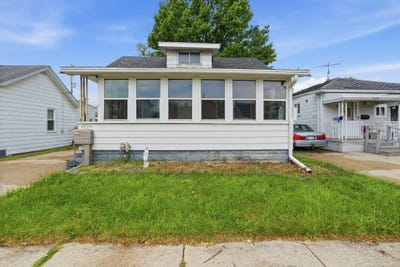 /international/us/28041-maple-street-roseville-mi-110108149458/