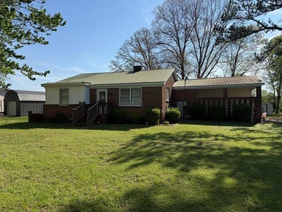 /international/us/106-erwin-st-gleason-tn-110107056028/