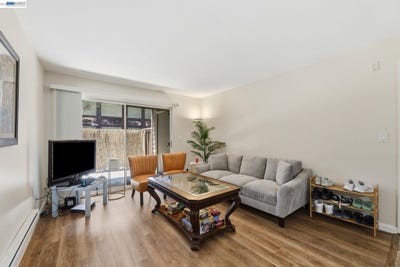 /international/us/1137-yarwood-court-san-jose-ca-110109398032/