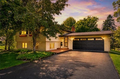 /international/us/1906-yorkshire-avenue-s-minnetonka-mn-110108362474/