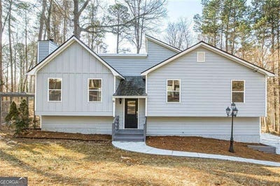 /international/us/5825-stonehaven-drive-nw-kennesaw-ga-110107783838/