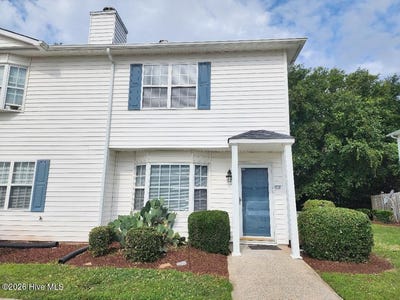 /international/us/3917-sterling-pointe-drive-winterville-nc-110108472695/